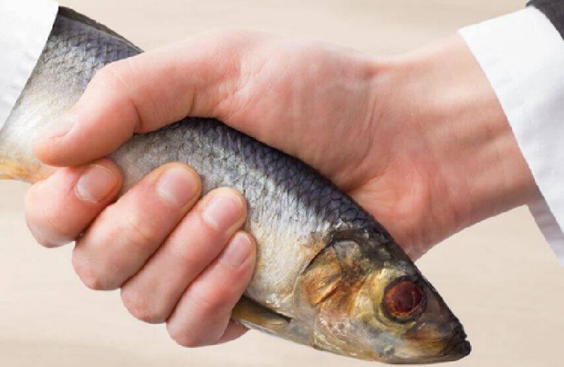 Wie man herausfindet, dass ein Freund doch keiner ist