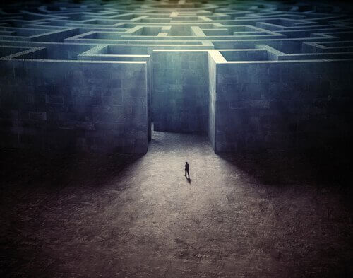 labyrinth_114318994