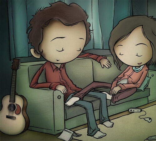 Paar-sitzt-ruhig-auf-dem-Sofa