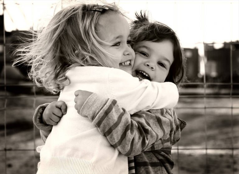 Wenn dich Freunde umarmen, dann atmet die Welt mit dir