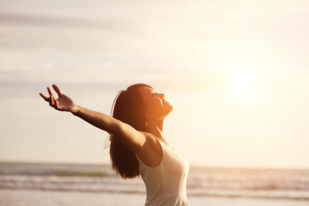 Frau mit einer positiven Lebenseinstellung