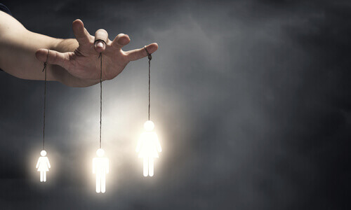 Manipulative Personen - 7 Regeln, die es bei der Kommunikation mit ihnen zu beachten gilt