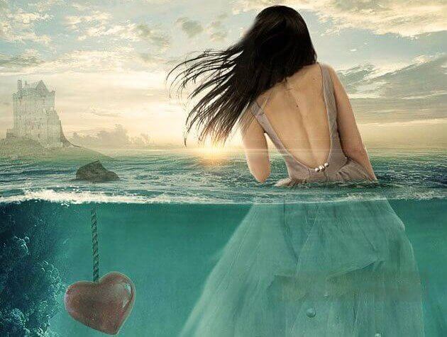 Frau-im-Wasser-mit-versunkenem-Herzen