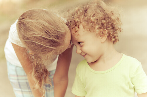 7 Dinge, die nur ein großer Bruder oder eine große Schwester kennt