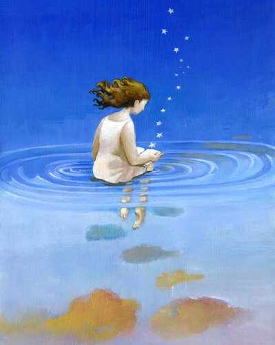 Frau sitzt im Wasser und von ihrer Hand geht eine Sternenkette aus