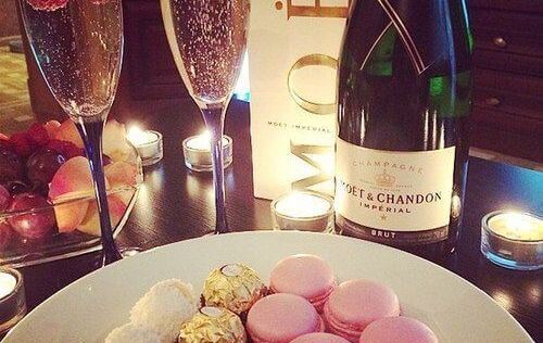 Selbst wenn Champagner auf der Tagesordnung steht, das Quäntchen Unglück bleibt