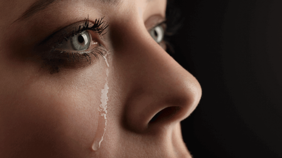 Emotional starke Menschen weinen bei Filmen