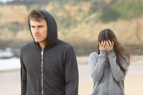Frauen und Männer: Sie möchte sich mitteilen, er will nicht zuhören