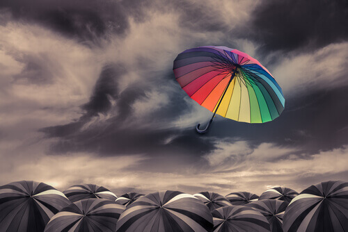 fliegender-bunter-regenschirm