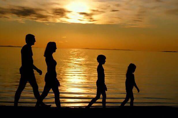 Diese 5 Verhaltensweisen werden Kinder ihren Eltern nie vergessen