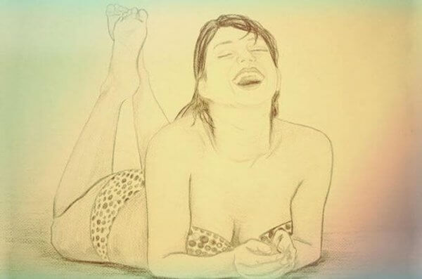 Liebes Mädchen im grünen Badeanzug