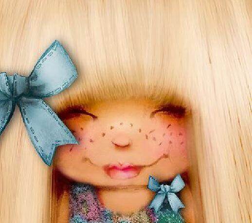 Ein glückliches, kleines Mädchen