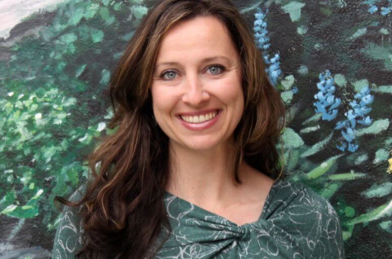 Beth Thomas als erwachsene Frau