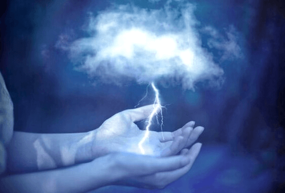 Blitz in die hohle Hand