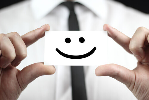 Hände halten Smiley