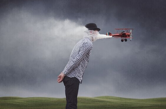 Flugzeug vernebelt einem Mann die Sicht