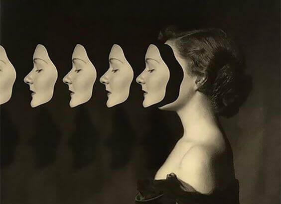 Masken einer Frau