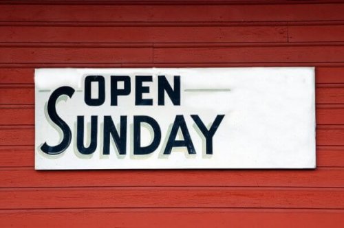"Open Sunday" - Schild