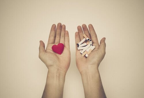 Das Herz in der einen, die Zigaretten in der anderen Hand