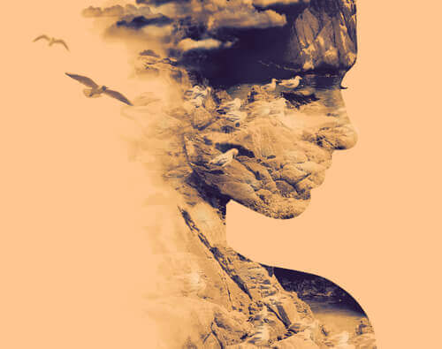 Frau voller Erinnerungen