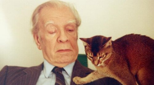 Jorge Luis Borges mit einer Katze