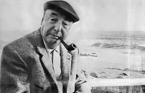 Pablo Neruda als Schwarz-Weiß-Fotografie