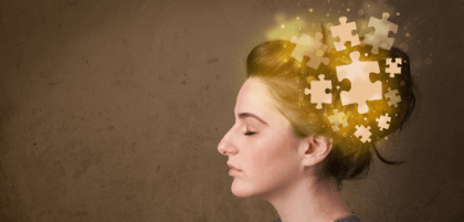 Kopf mit Puzzleteilen