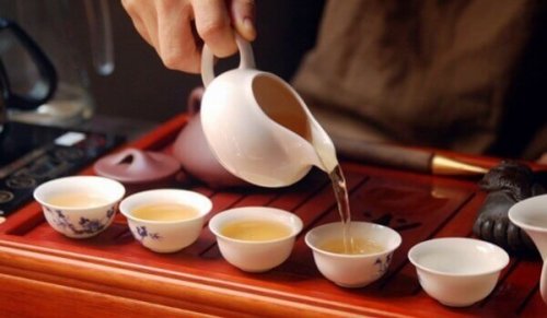 Die Teezeremonie und die bewusste Meditation