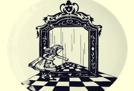 Alice im Spiegelreich
