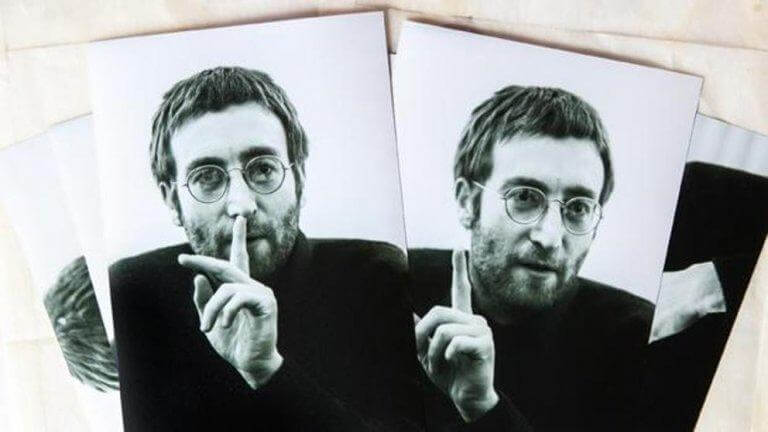 Schwarz-Weiß-Fotos von John Lennon