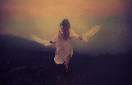 Frau mit Flügeln