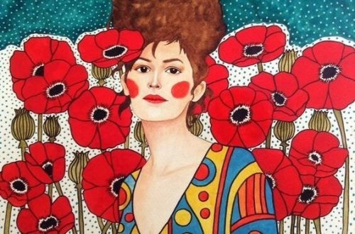 Frau mit roten Wangen inmitten von Mohnblumen