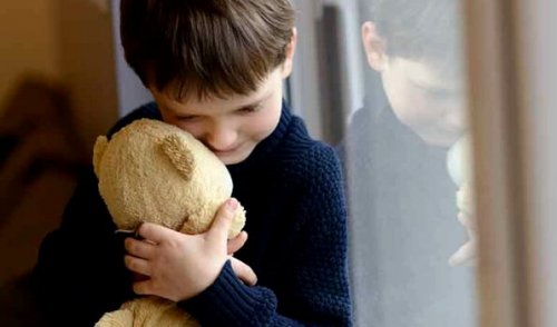Wie kann ein Kind in einer kaputten Familie überleben?