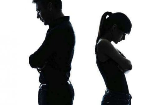 Vater und Tochter sprechen nicht miteinander