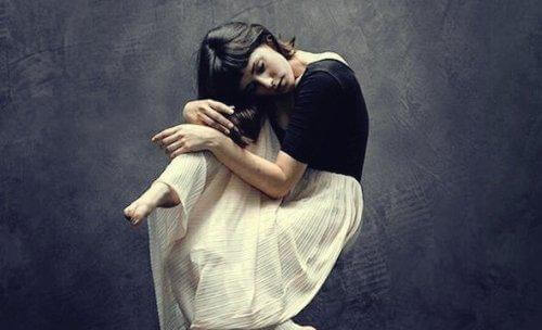 Deine Emotionen verstecken kostet viel Kraft