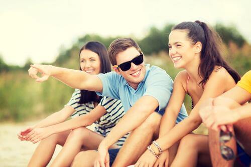 Freunde, die Zeit miteinander verbringen