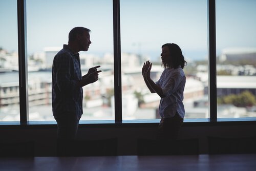 Partner streiten miteinander