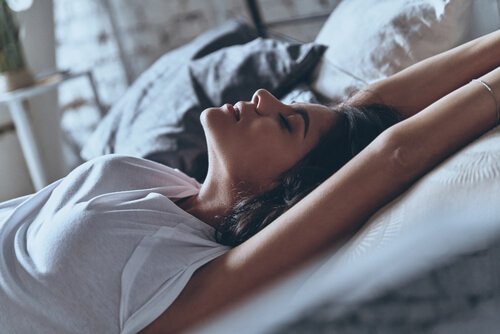 Sexsomnia lässt diese Frau im Schlaf Sex haben