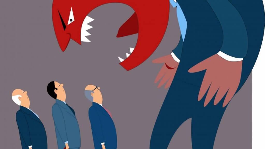 Wütender Chef schreit Mitarbeiter an