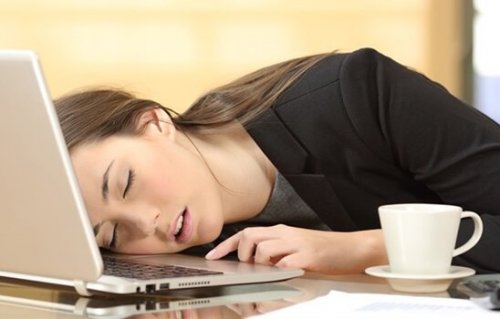 Schlafsucht: Symptome und Behandlung