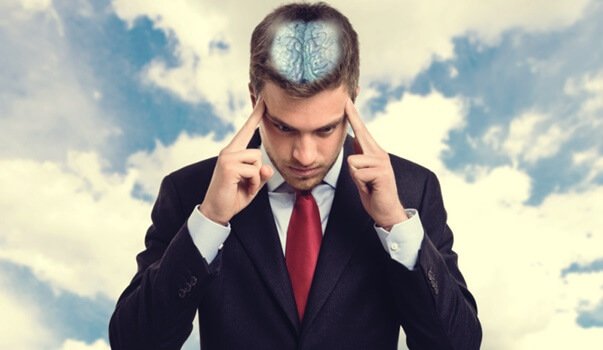 Mann, der sich konzentriert