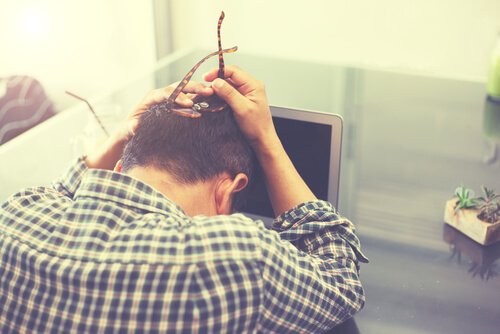 Die 3 gefährlichsten Auswirkungen von Arbeitsstress