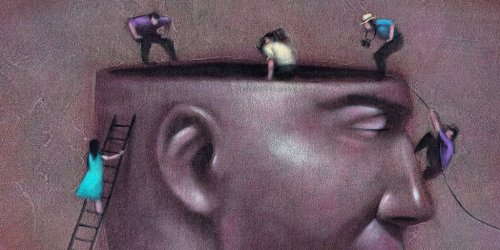 Menschen betreten einen Kopf