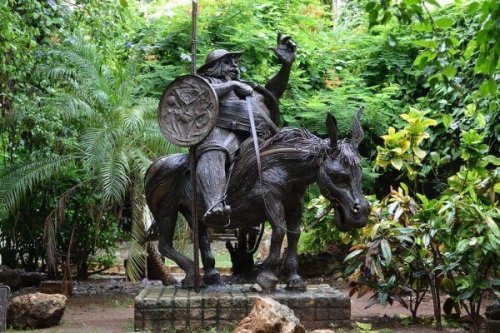 Statue von Sancho Panza