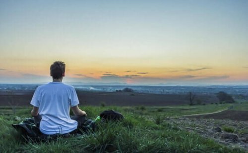 6 Schlüssel, um zu verhindern, dass sich der Geist in der Meditation verliert