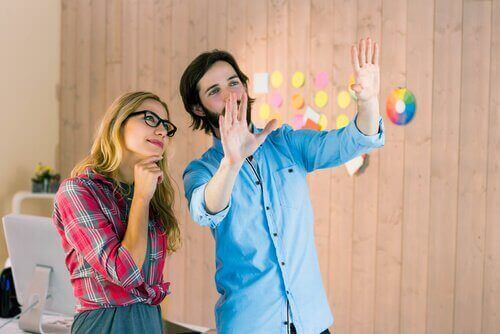 Während einer Therapie wird sich die Zukunft vorgestellt, hierbei hilft die Wunderfrage.