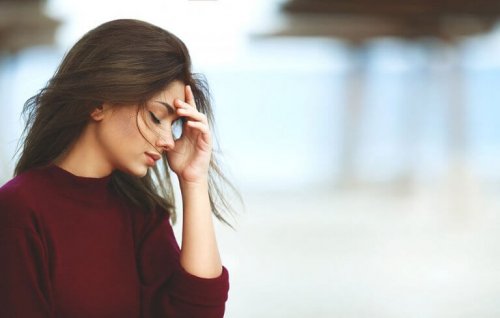 Frau leidet an Stress