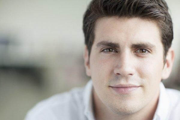 Mann mit freundlichem Blick