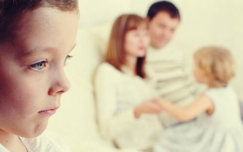 Wenn ein Geschwisterkind zum Außenseiter wird