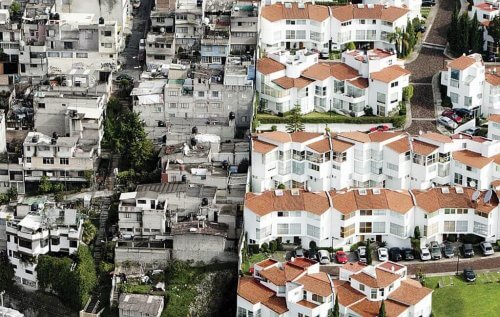 Die Gegenüberstellung von einem armen und reichen Viertel zeigt die soziale Disparität.